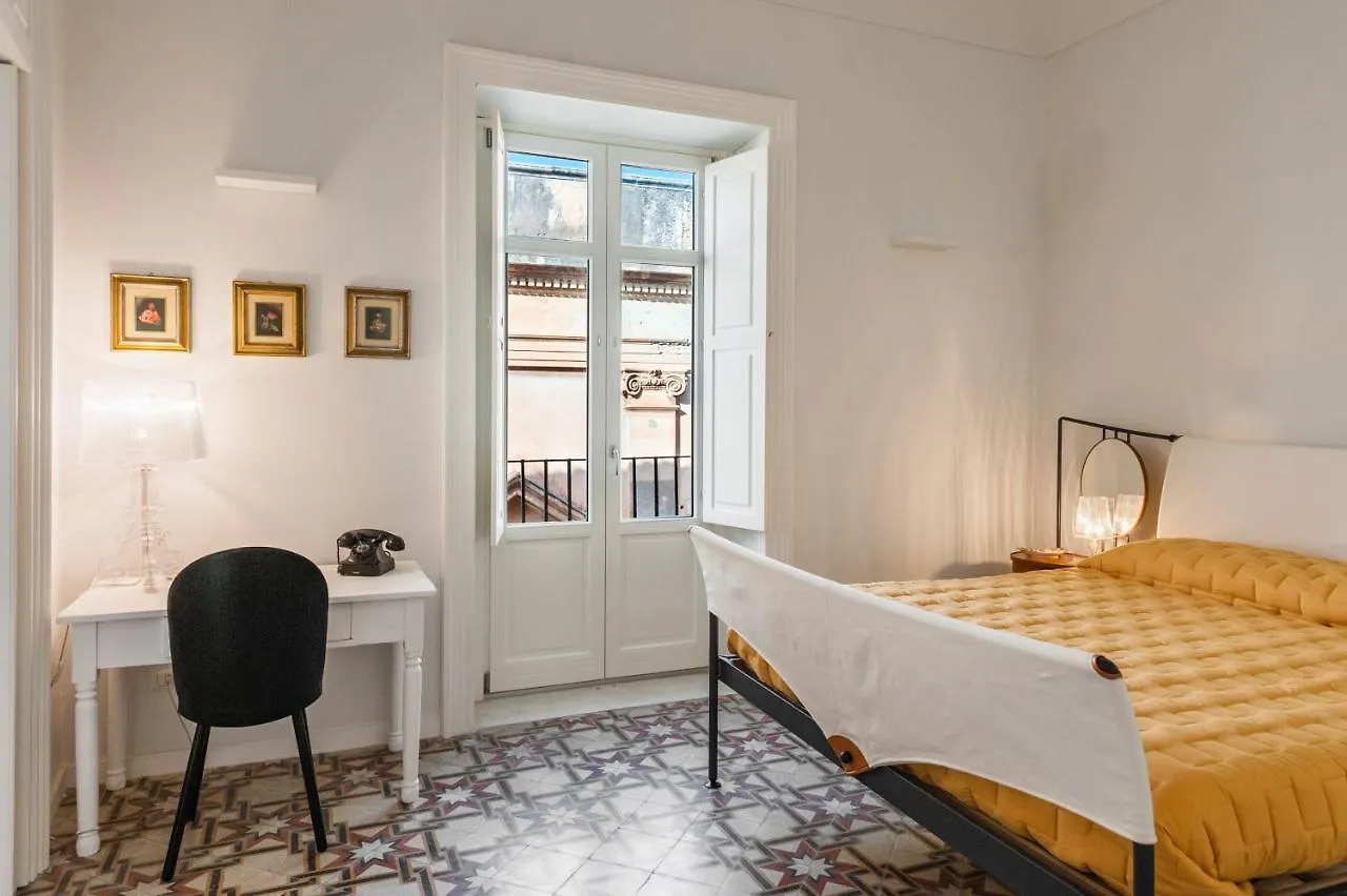 Apartment 2 Soru Ortigia Holiday Home - Attico Con Terrazza Syracuse Italy