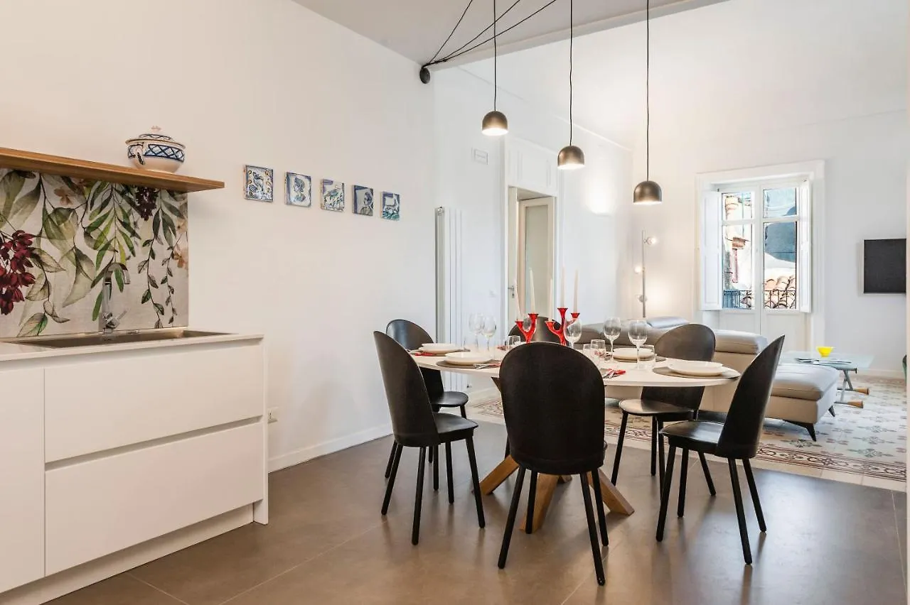 2 Soru Ortigia Holiday Home - Attico Con Terrazza Syracuse