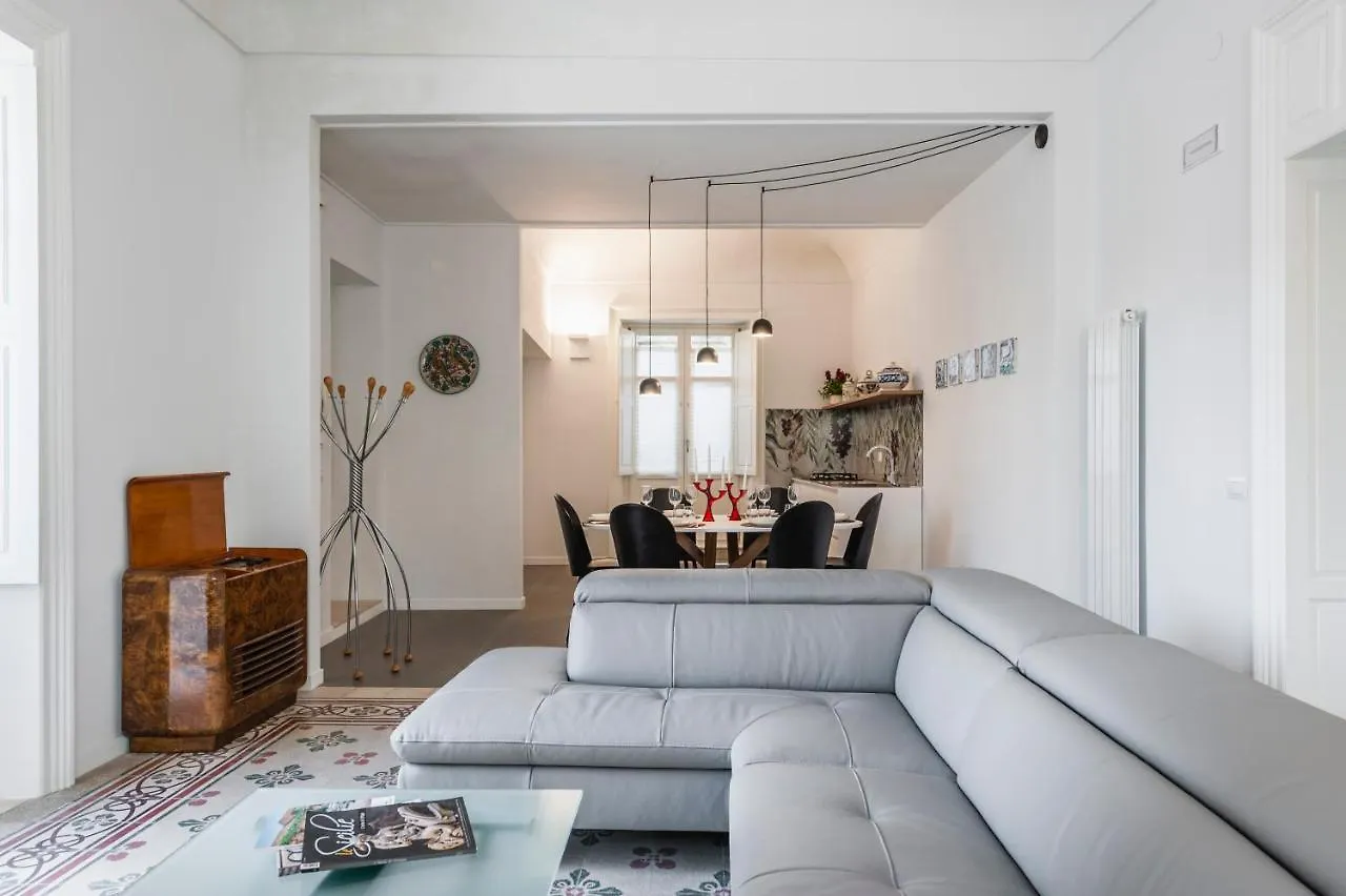 2 Soru Ortigia Holiday Home - Attico Con Terrazza Syracuse Apartment